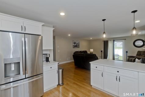86 Commons Crossing Windsor CT 06095