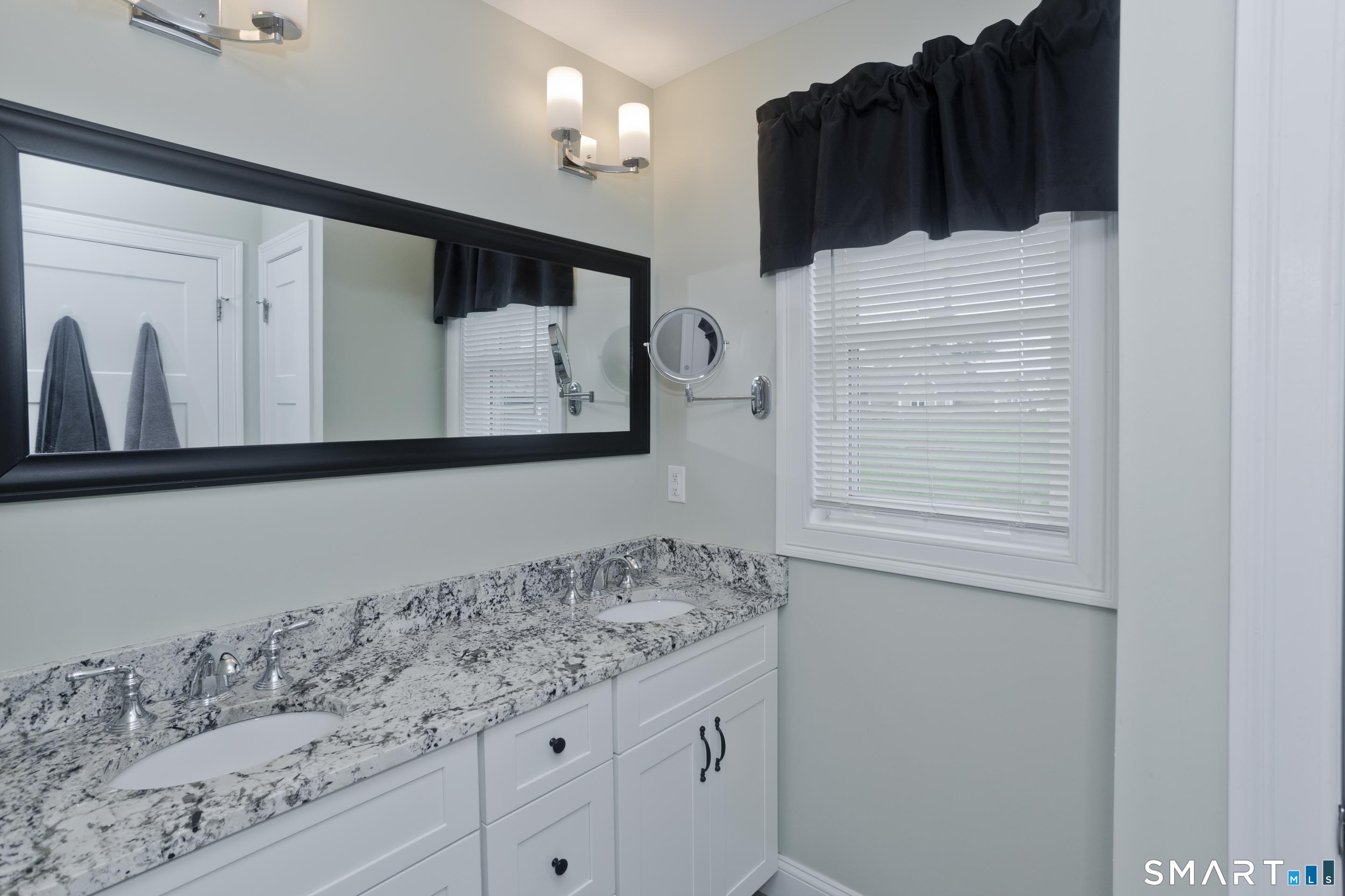 86 Commons Crossing Windsor CT 06095