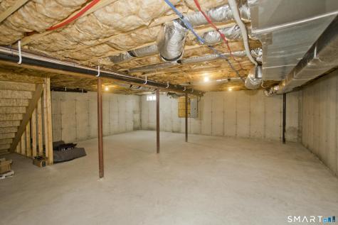 86 Commons Crossing Windsor CT 06095