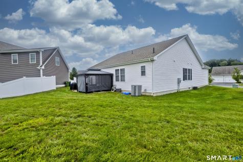 86 Commons Crossing Windsor CT 06095