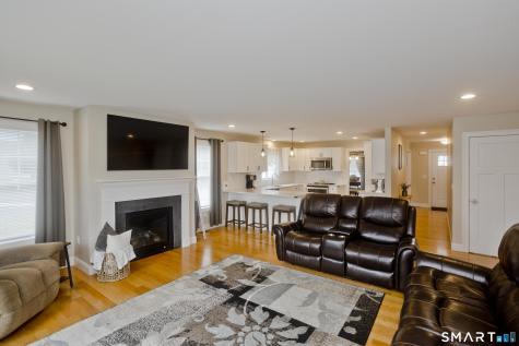 86 Commons Crossing Windsor CT 06095
