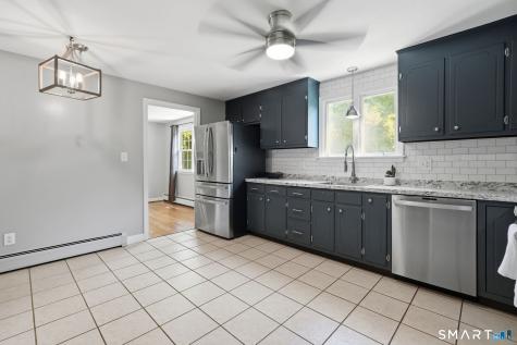 8 Lionel Drive Simsbury CT 06070