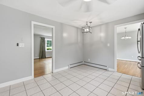 8 Lionel Drive Simsbury CT 06070