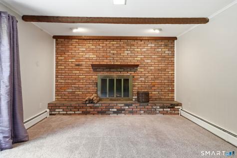 8 Lionel Drive Simsbury CT 06070