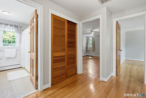 8 Lionel Drive Simsbury CT 06070
