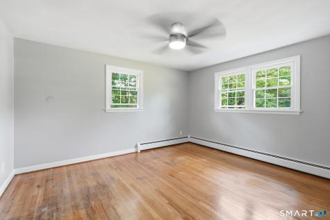 8 Lionel Drive Simsbury CT 06070