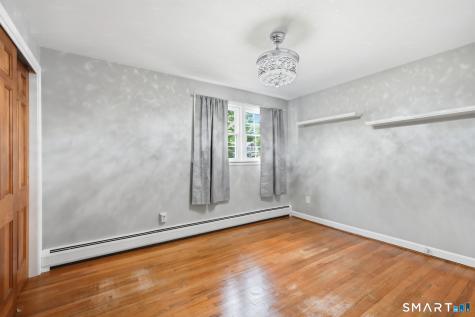 8 Lionel Drive Simsbury CT 06070
