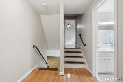 8 Lionel Drive Simsbury CT 06070