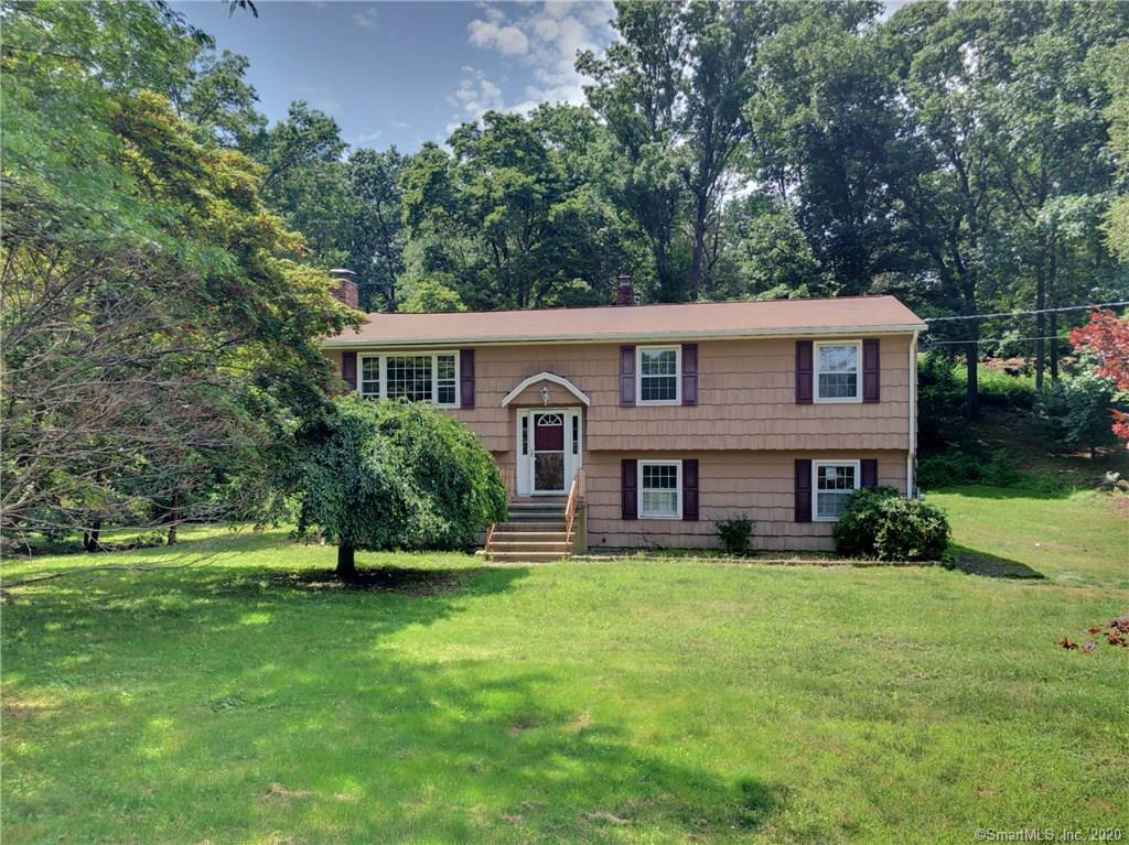 32 Rockwood Court Milford CT 06461