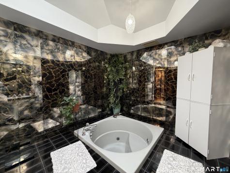 40 Hickory Hill Drive Waterbury CT 06708