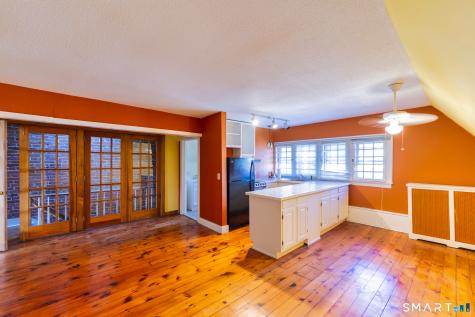10 Columbia Street Hartford CT 06106