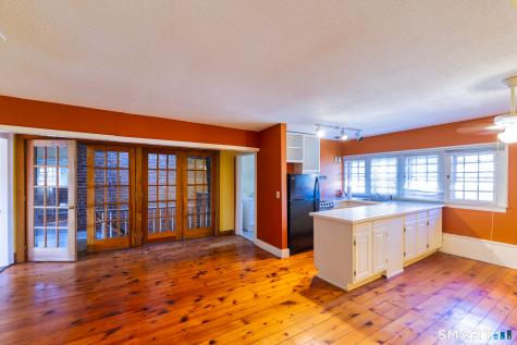 10 Columbia Street Hartford CT 06106
