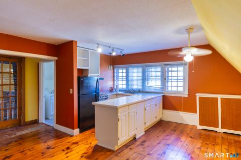 10 Columbia Street Hartford CT 06106