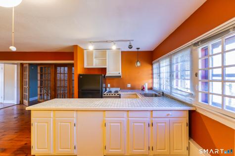 10 Columbia Street Hartford CT 06106