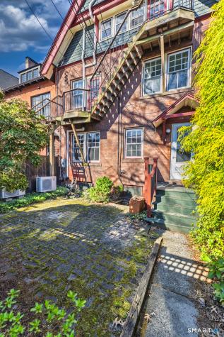 10 Columbia Street Hartford CT 06106