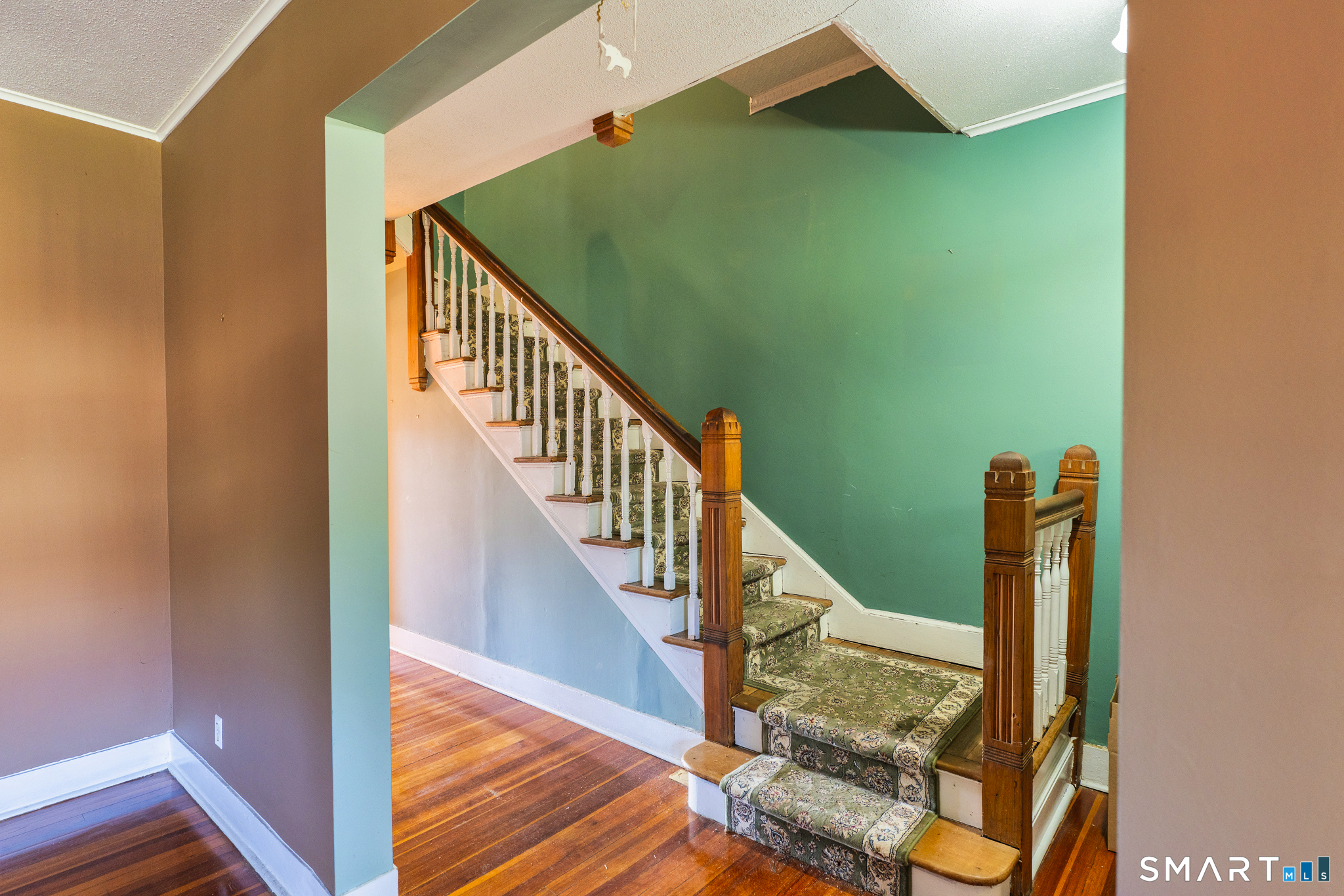 10 Columbia Street Hartford CT 06106