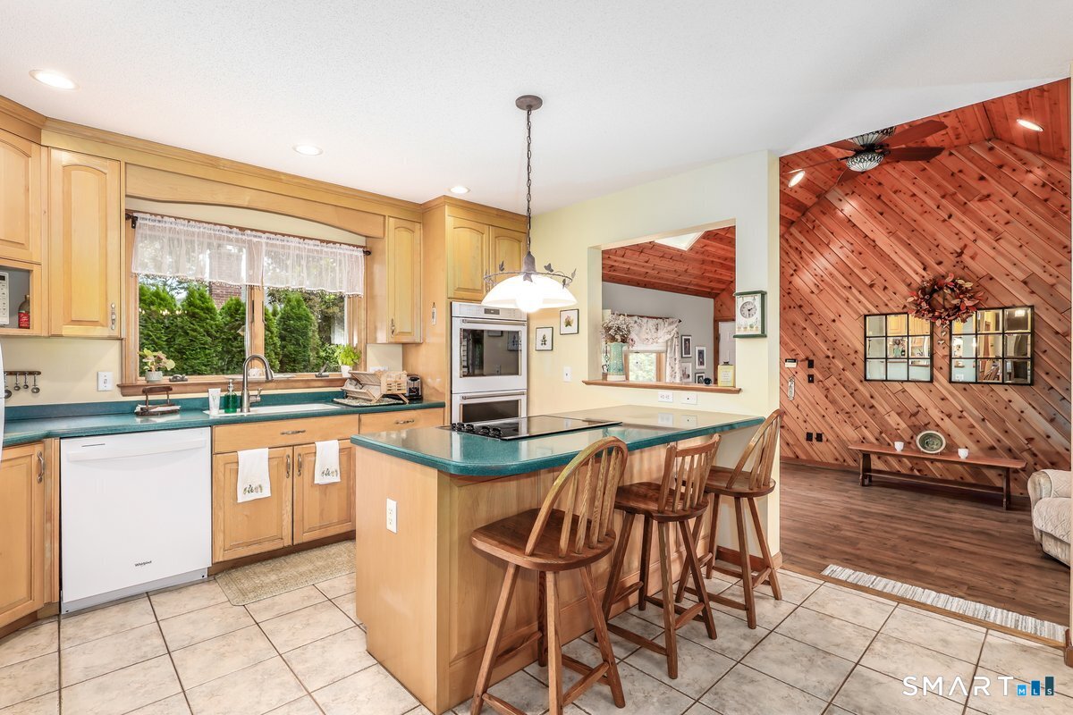 3 Autumn Lane Plainville CT 06062