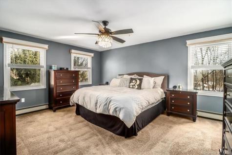 17 Serenity Lane Newtown CT 06482