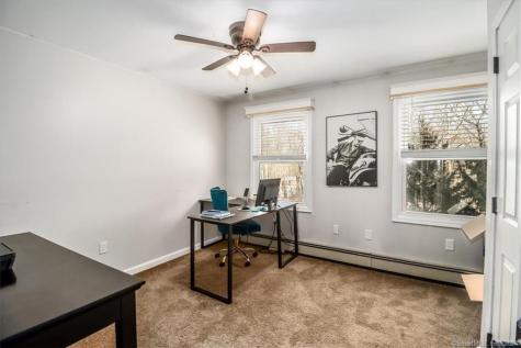 17 Serenity Lane Newtown CT 06482
