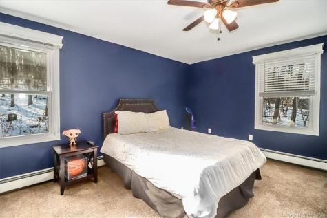 17 Serenity Lane Newtown CT 06482