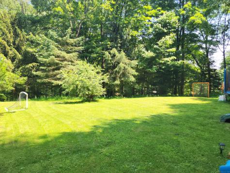 17 Serenity Lane Newtown CT 06482