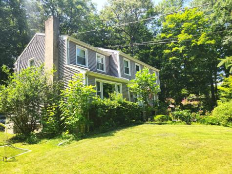 17 Serenity Lane Newtown CT 06482