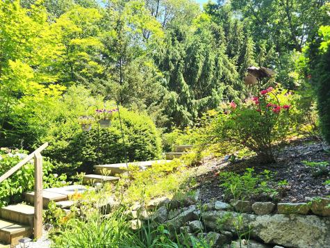 17 Serenity Lane Newtown CT 06482