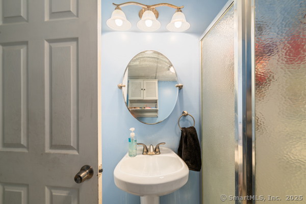 95 Catherine Avenue Waterbury CT 06704