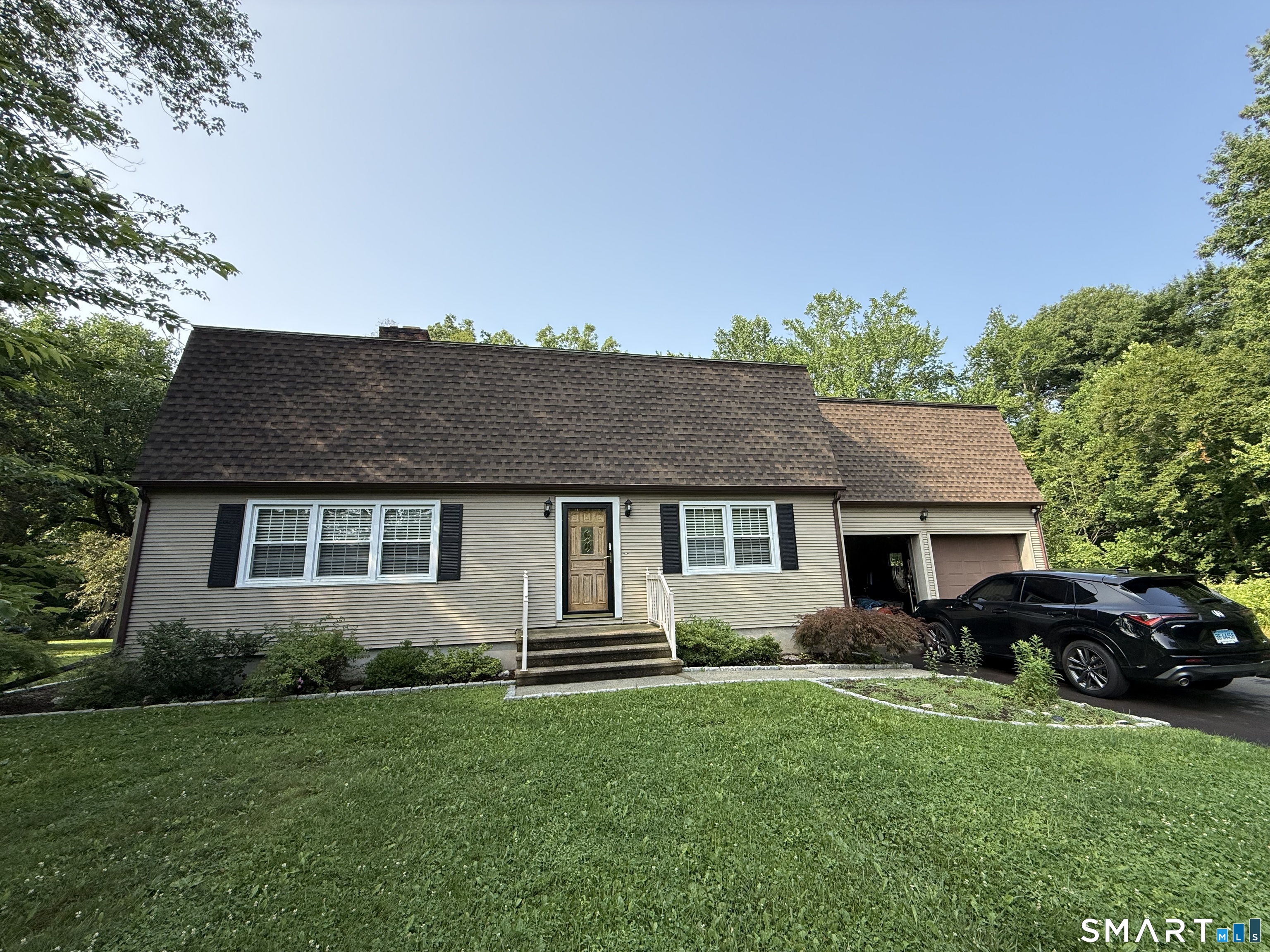 556 Forest Road Orange CT 06477
