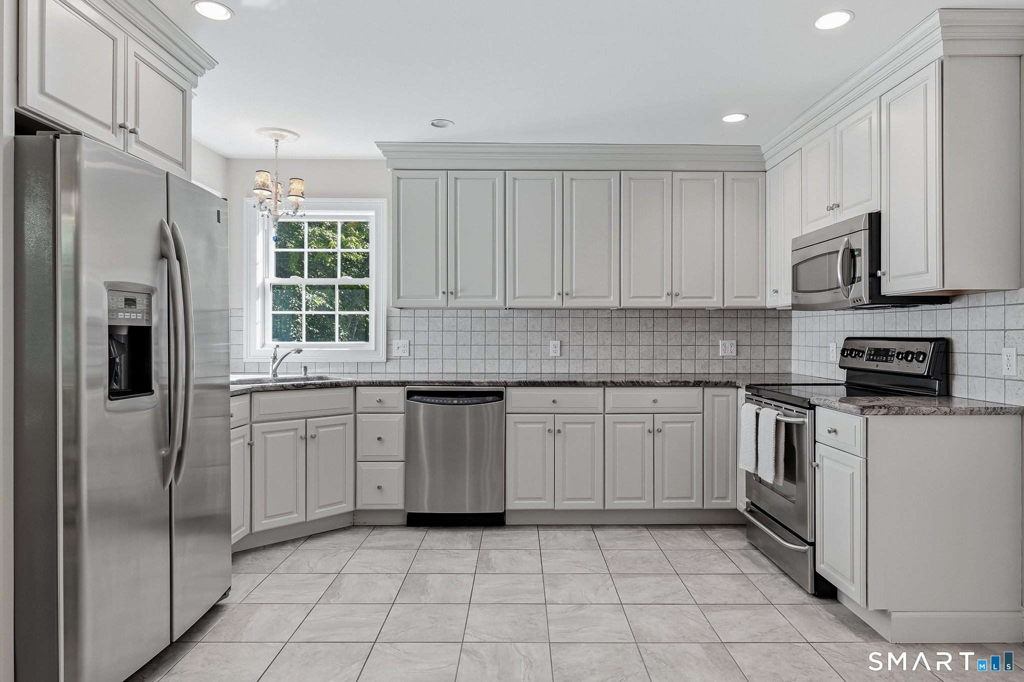 11 Stonewall Road Salem CT 06420