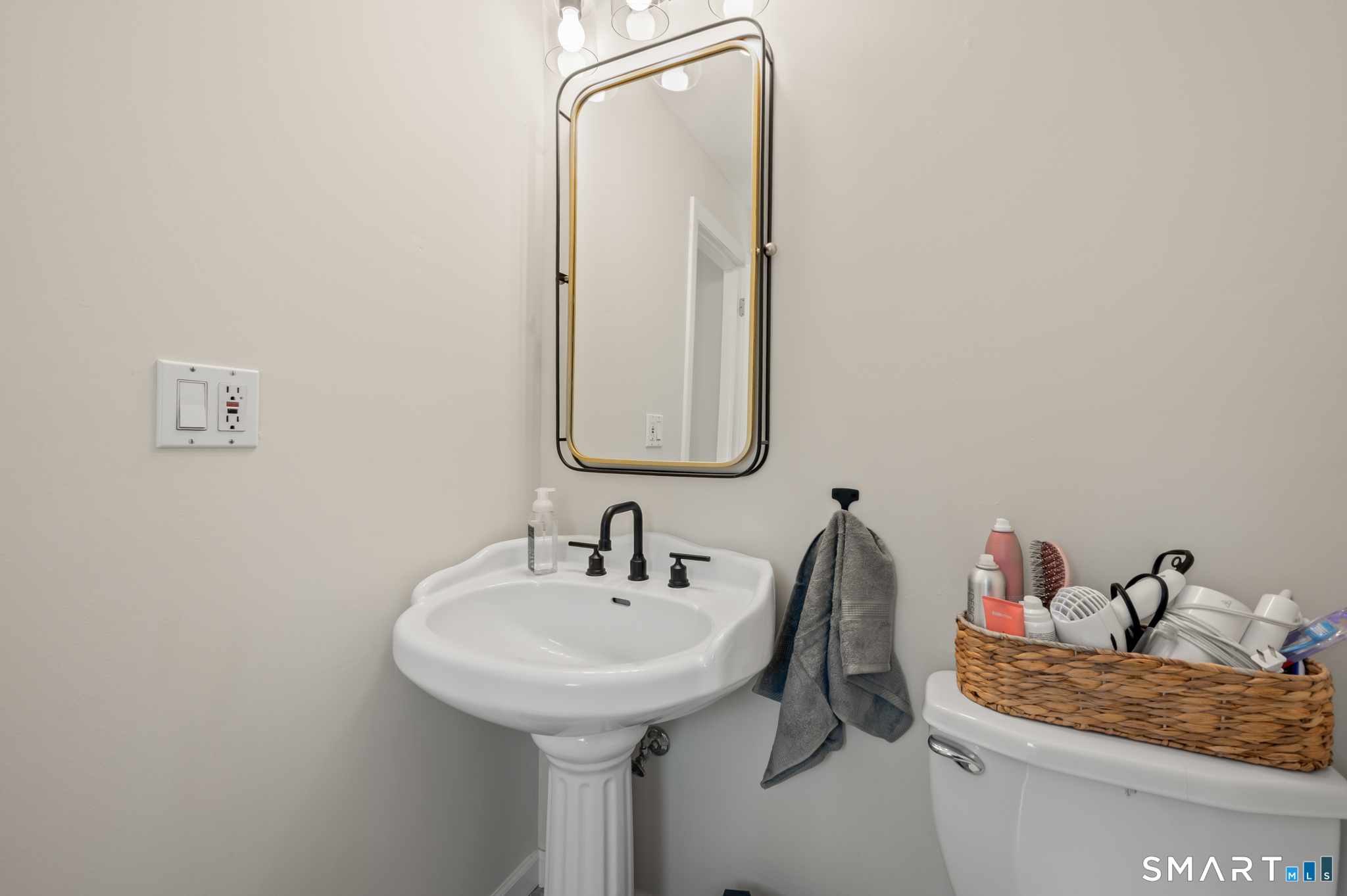 4 Elaine Drive East Haddam CT 06469