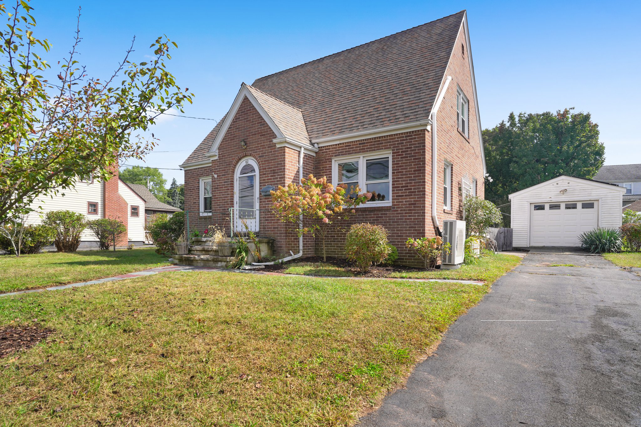 61 Gerrish Avenue East Haven CT 06512