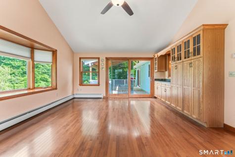23 Old Schoolhouse Road Mansfield CT 06268