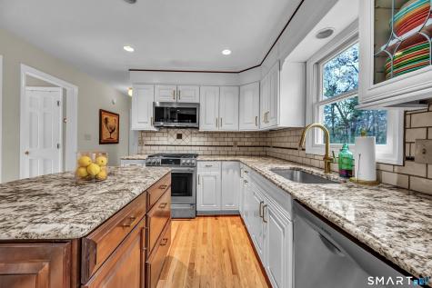 57 Colonial Ridge Drive New Milford CT 06755