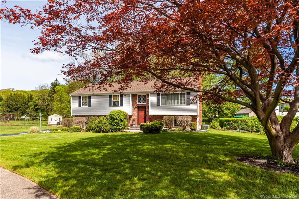 9 Briarwood Circle Cheshire CT 06410