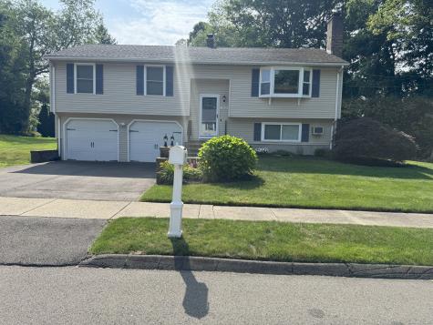352 Knob Hill Drive Hamden CT 06518