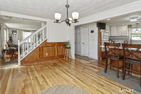 10 Glenmoor Drive East Haven CT 06512