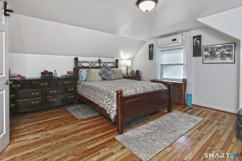 10 Glenmoor Drive East Haven CT 06512
