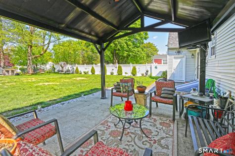 10 Glenmoor Drive East Haven CT 06512