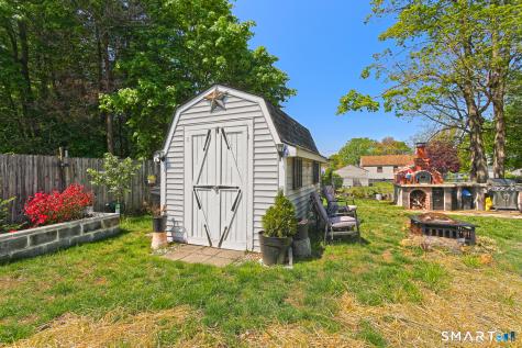 10 Glenmoor Drive East Haven CT 06512