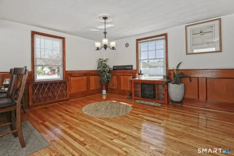 10 Glenmoor Drive East Haven CT 06512
