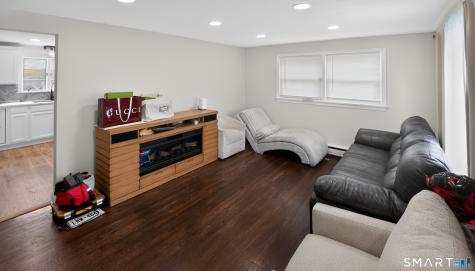 93 Wayland Avenue Waterbury CT 06708