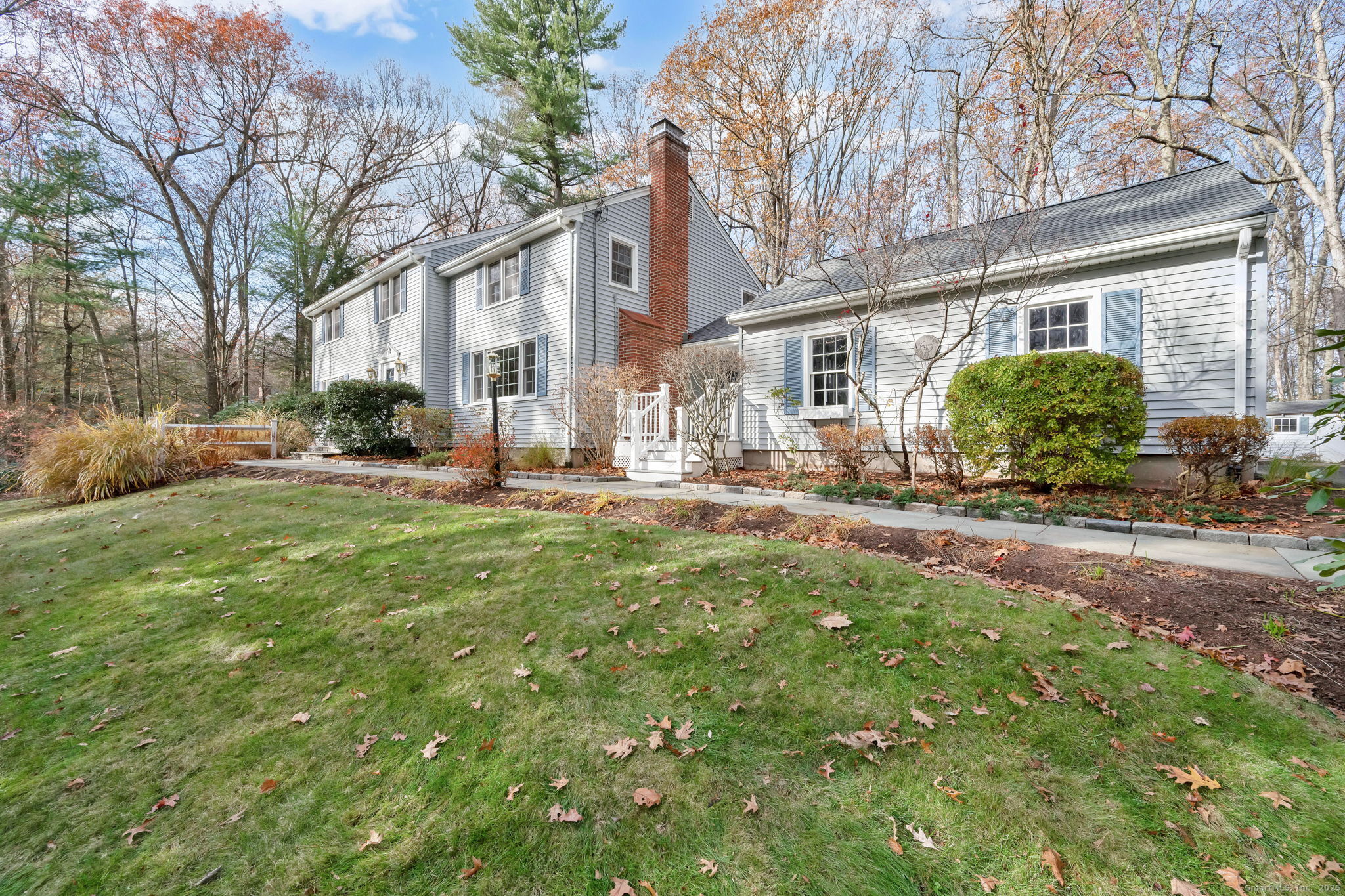 10 Sachems Trail Simsbury CT 06092
