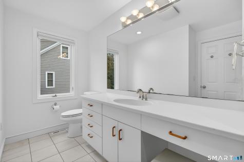 83 Old North Road Stonington CT 06355