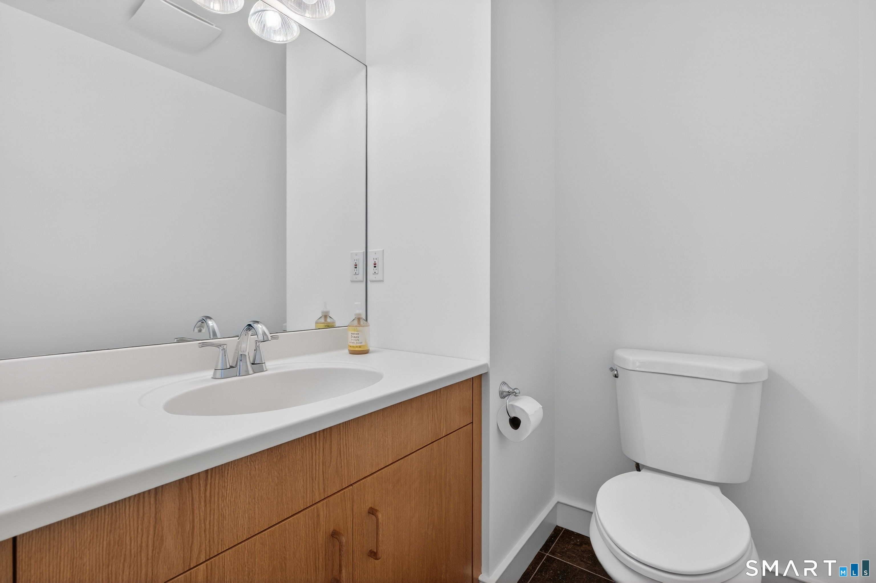 83 Old North Road Stonington CT 06355