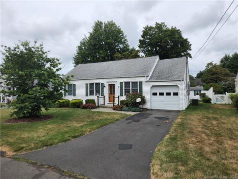7 Crescent Drive Danbury CT 06810