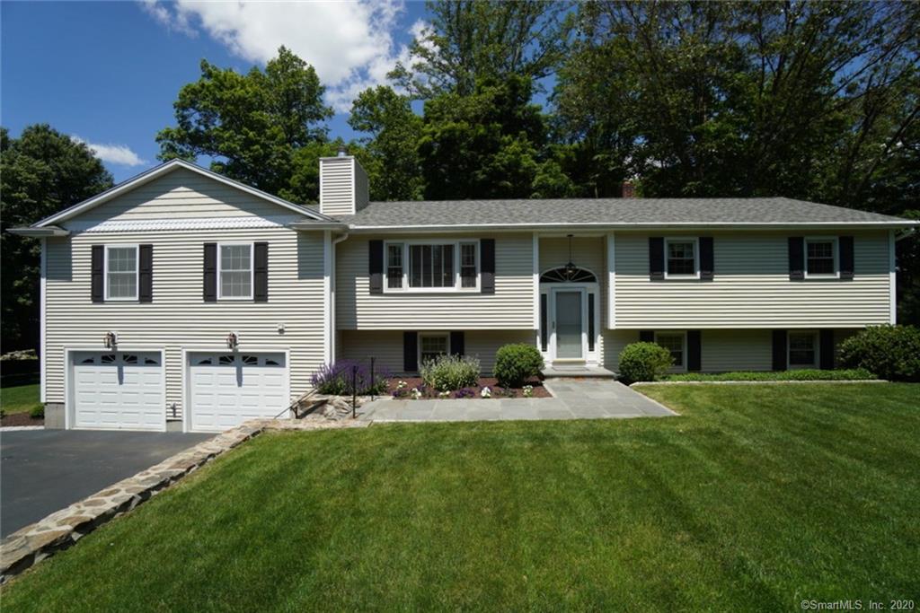 8 Morehouse Road Easton CT 06612
