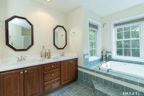 86 Laurel Ridge Trail Killingworth CT 06419