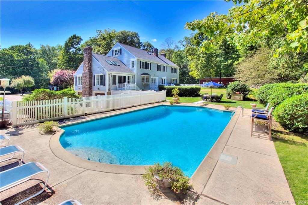 784 Smith Ridge Road New Canaan CT 06840