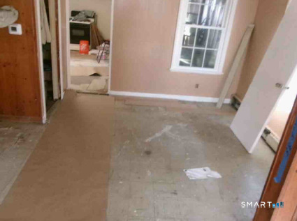 34 Woodbridge Avenue East Hartford CT 06108